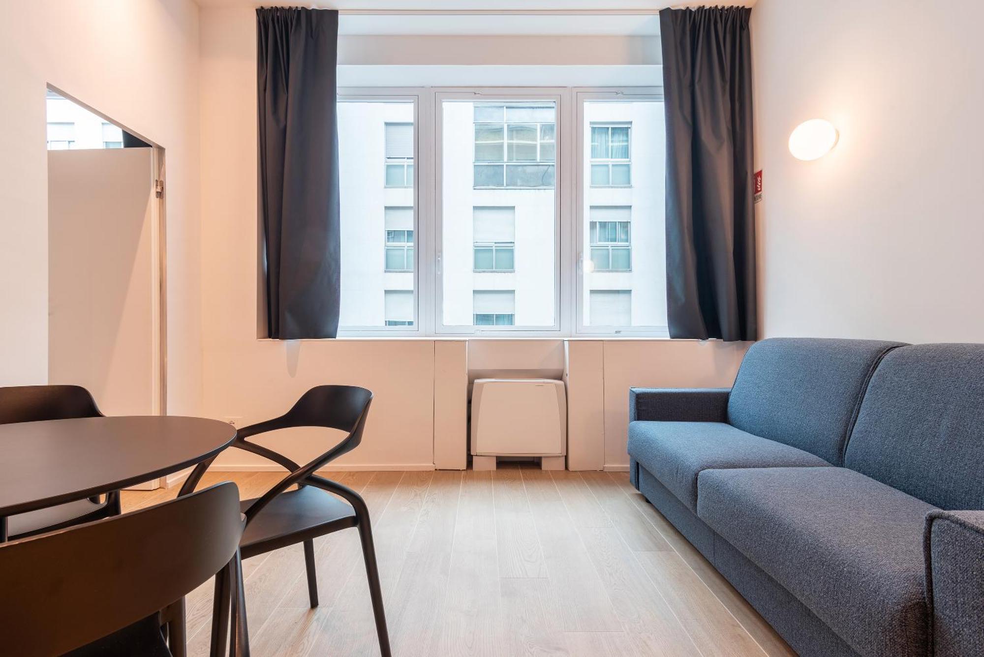 Easyhomes-City Centre Suites Милан Номер фото